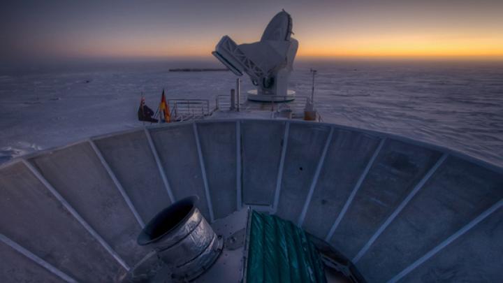 The BICEP2 telescope at the South Pole (image courtesy Steffen Richter (Harvard University))