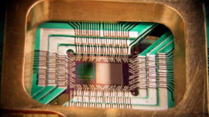 Image: CC BY 3.0 D-Wave Systems, Inc. Image: CC BY 3.0 D-Wave Systems, Inc.