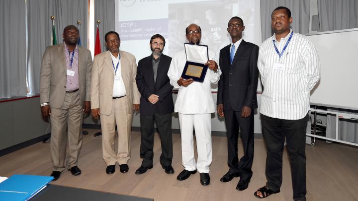 ICTP Director Fernando Quevedo with the Nigerian Delegation