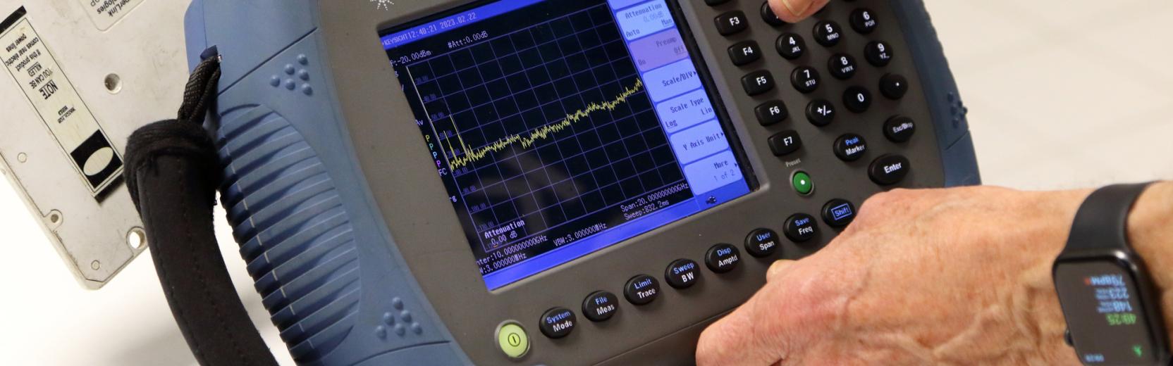 Handheld spectrum analyzer